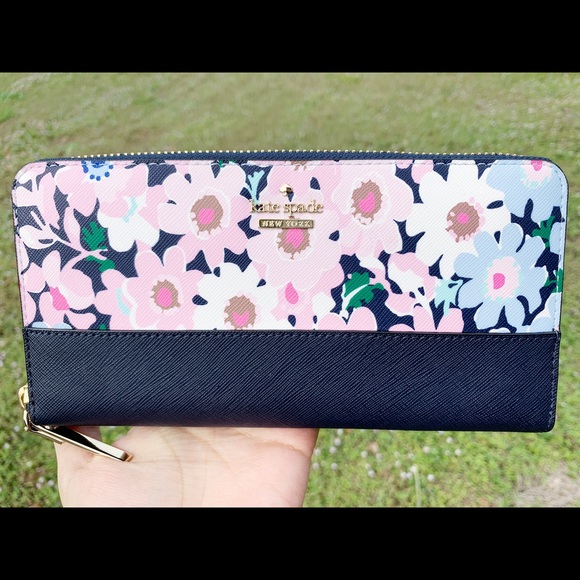 Kate spade Lacey floral zip around wallet - Picture 2 of 7